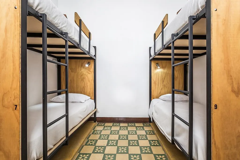 Hostal Antiguo Medellin 0*,  Colombia